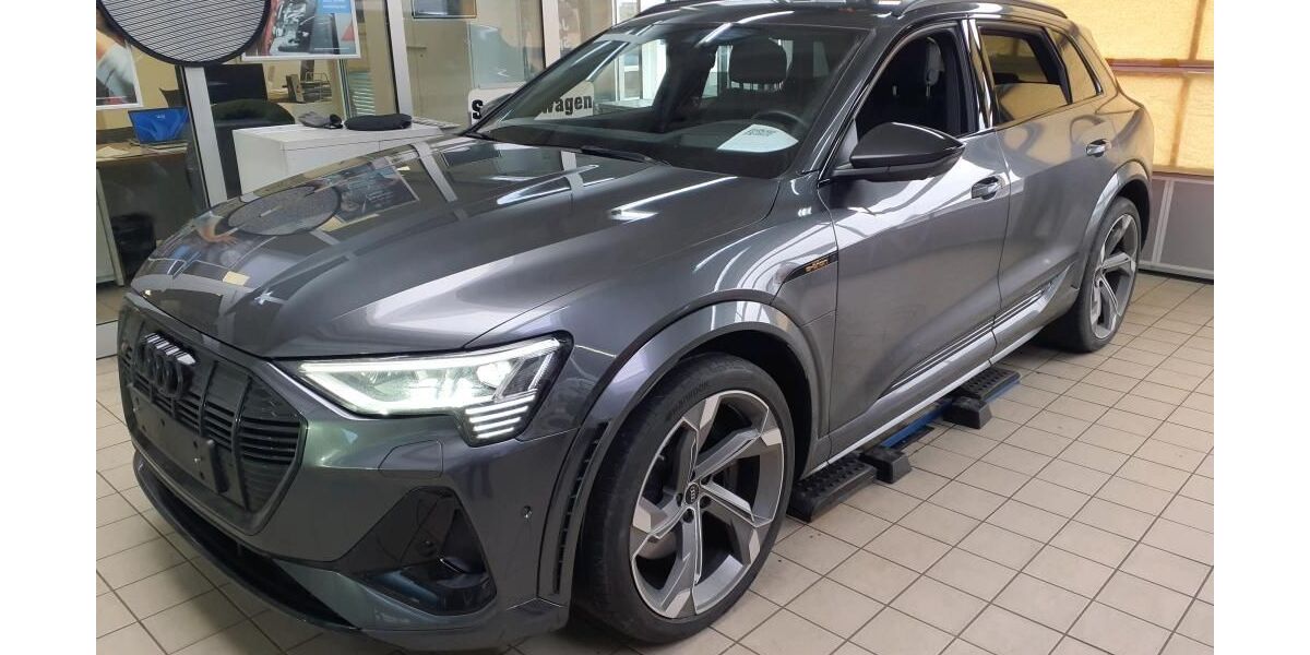 Audi e-tron 53.239 km 39.825 &euro; Hagen 58091