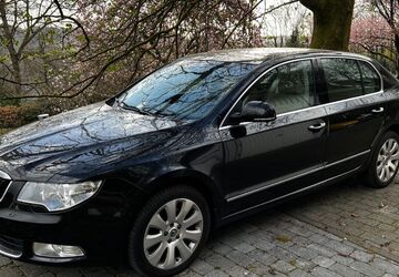 Skoda Superb 70.000 km 8.800 &euro; Solingen 42657