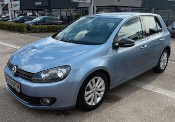 VW Golf 82.731 km 9.900 &euro; Oberhausen 46145