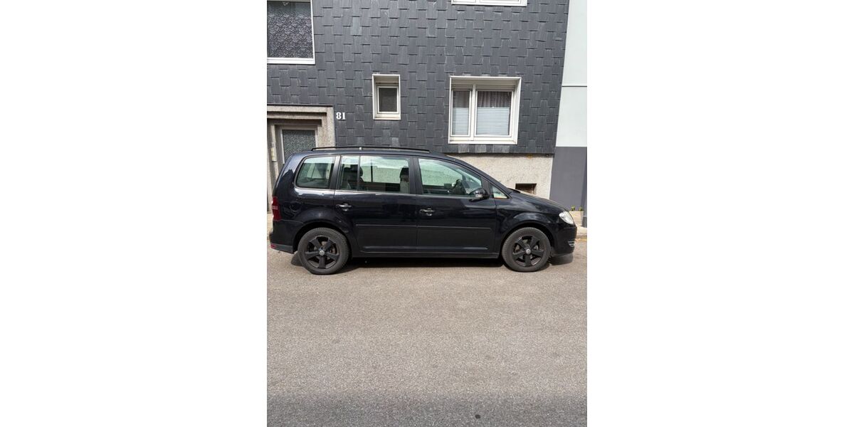 VW Touran 178.500 km 4.500 &euro; Essen 45138