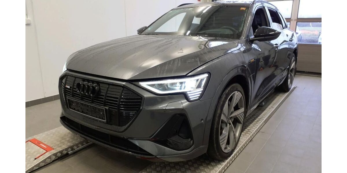 Audi e-tron 84.240 km 36.265 &euro; Hagen 58091