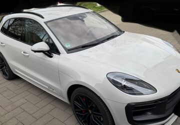 Porsche Macan 25.000 km 94.500 &euro; Neuss 41470