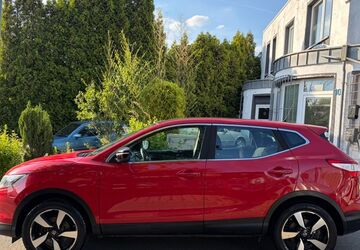 Nissan Qashqai 98.000 km 8.900 &euro; Essen 45326
