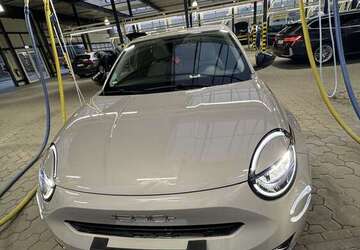 Fiat 600 8.200 km 26.600 &euro; Oberhausen 46117