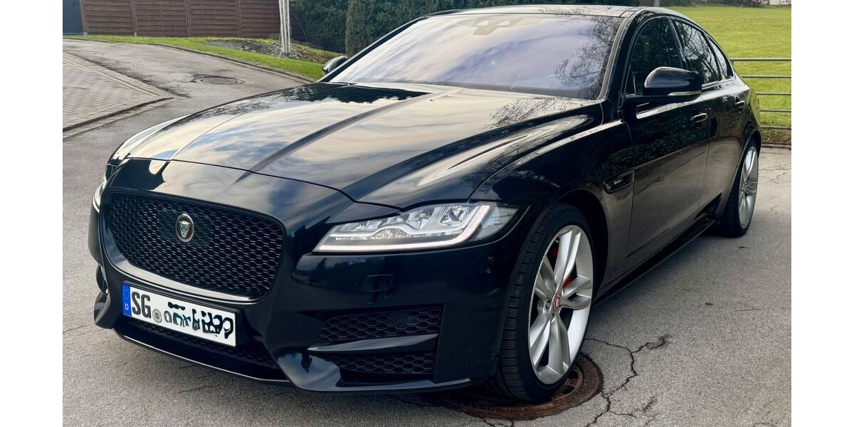 Jaguar XF 148.600 km 20.999 &euro; Solingen 42651