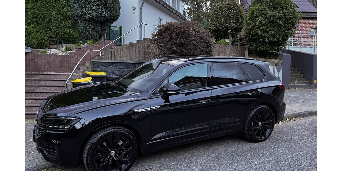 VW Touareg 13.854 km 53.399 &euro; Essen 45276