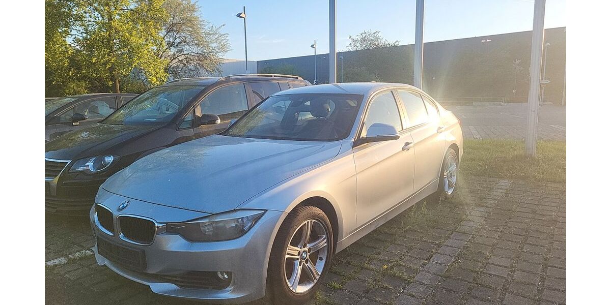 BMW 316 200.000 km 7.199 &euro; Düsseldorf 40549