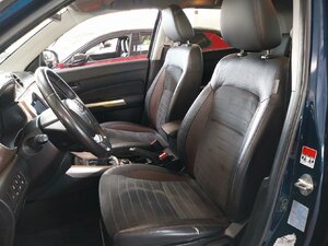 Suzuki Vitara 1.6 Limited 4x4 Pano Navi SHZ Kam 59.300 km 15.790 &euro; HAAN 42781
