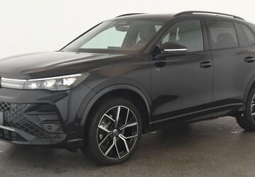 VW Tiguan 18.400 km 46.384 &euro; Düsseldorf 40233
