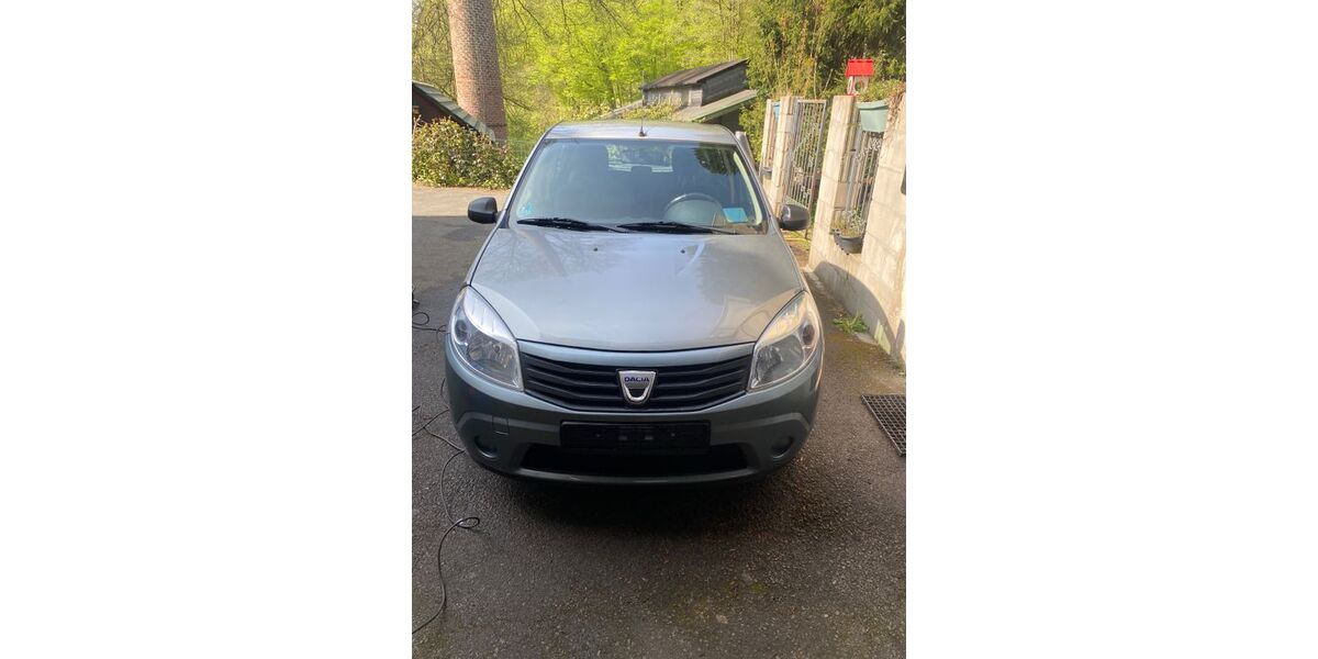 Dacia Sandero 157.567 km 2.222 &euro; Remscheid 42857