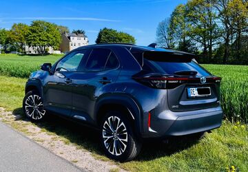 Toyota Yaris Cross 5.481 km 25.399 &euro; Herten 45701