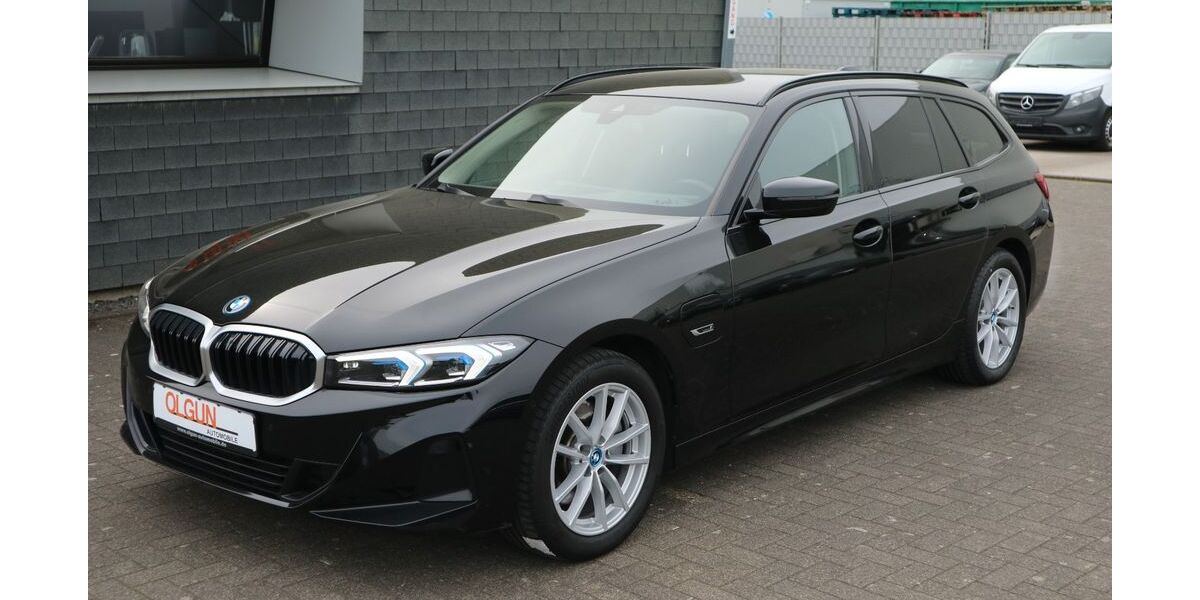 BMW 320 120.357 km 22.890 &euro; Neuss 41469