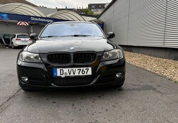 BMW 320 220.000 km 7.990 &euro; Düsseldorf 40233