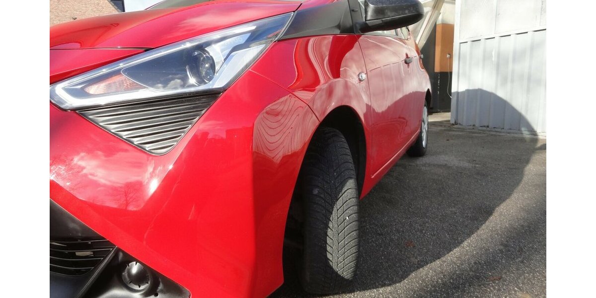 Toyota Aygo X x-Business-Paket 53 KW Klima 1.Hd 100.000 km 6.999 &euro; Neuss 41462