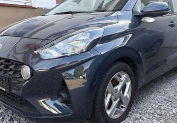 Hyundai i10 22.653 km 13.990 &euro; Solingen 42653