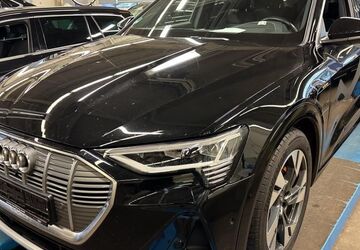 Audi e-tron 48.296 km 34.846 &euro; Hagen 58091