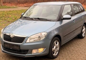 Skoda Fabia 174.500 km 2.499 &euro; Oberhausen 46045