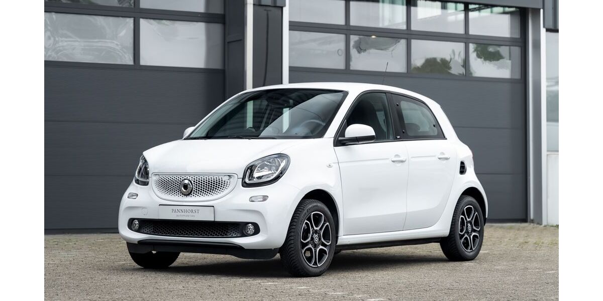 Smart ForFour 17.900 km 15.900 &euro; Neuss 41460