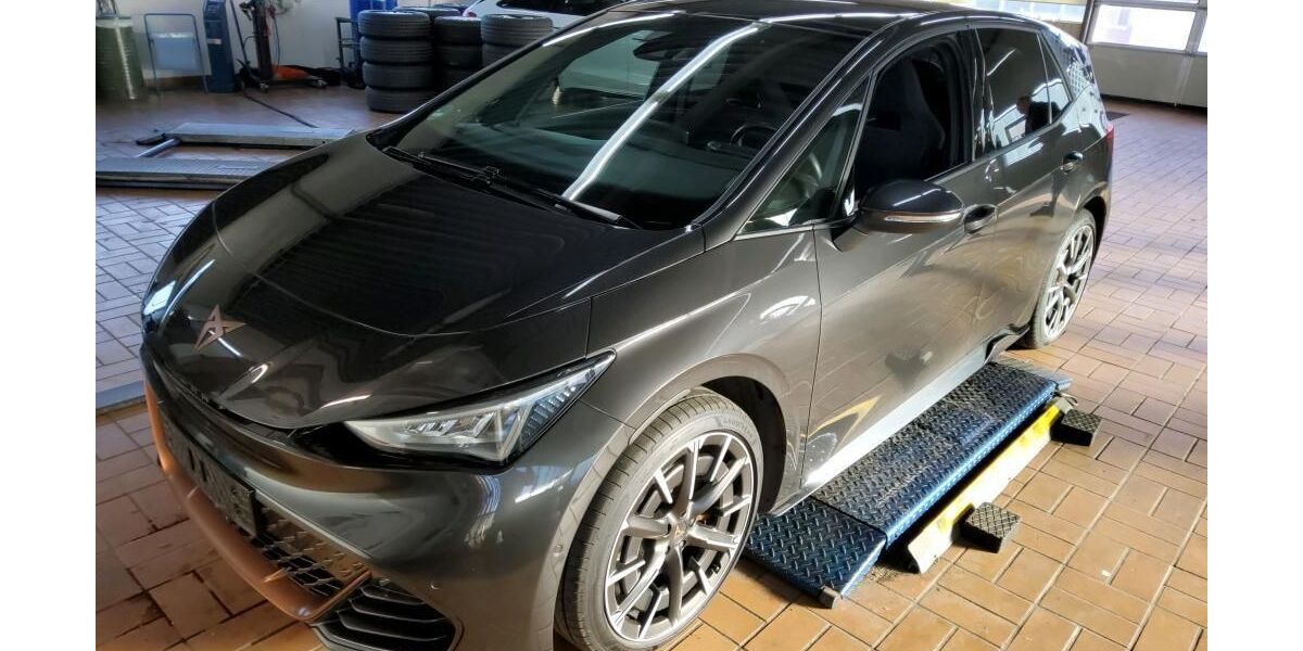 Cupra Born 49.413 km 29.490 &euro; Hagen 58091