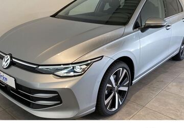 VW Golf 4.990 km 33.780 &euro; Bochum - Linden 44879