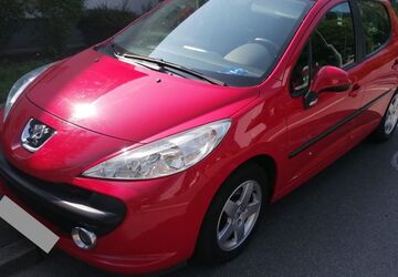 Peugeot 207 126.000 km 2.399 &euro; Oberhausen 46049