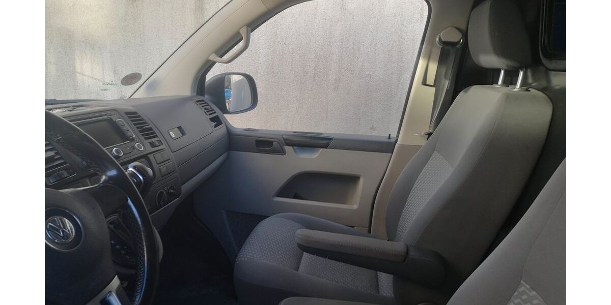 VW T5 Transporter 160.450 km 10.000 &euro; Düsseldorf 40627