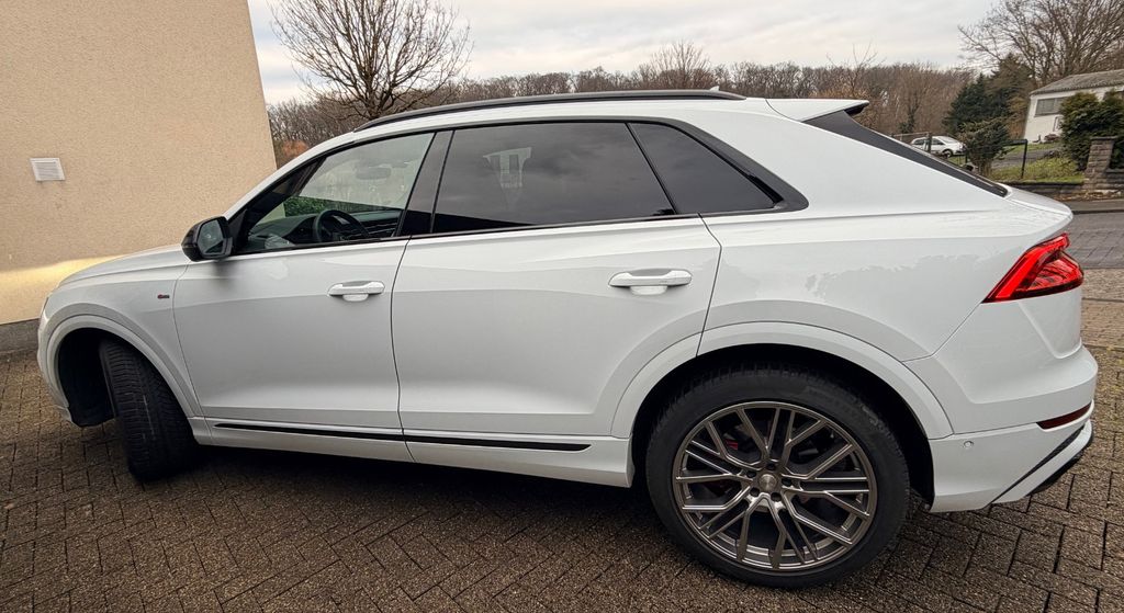 Audi Q8 31.500 km 76.500 &euro; Hagen 58099
