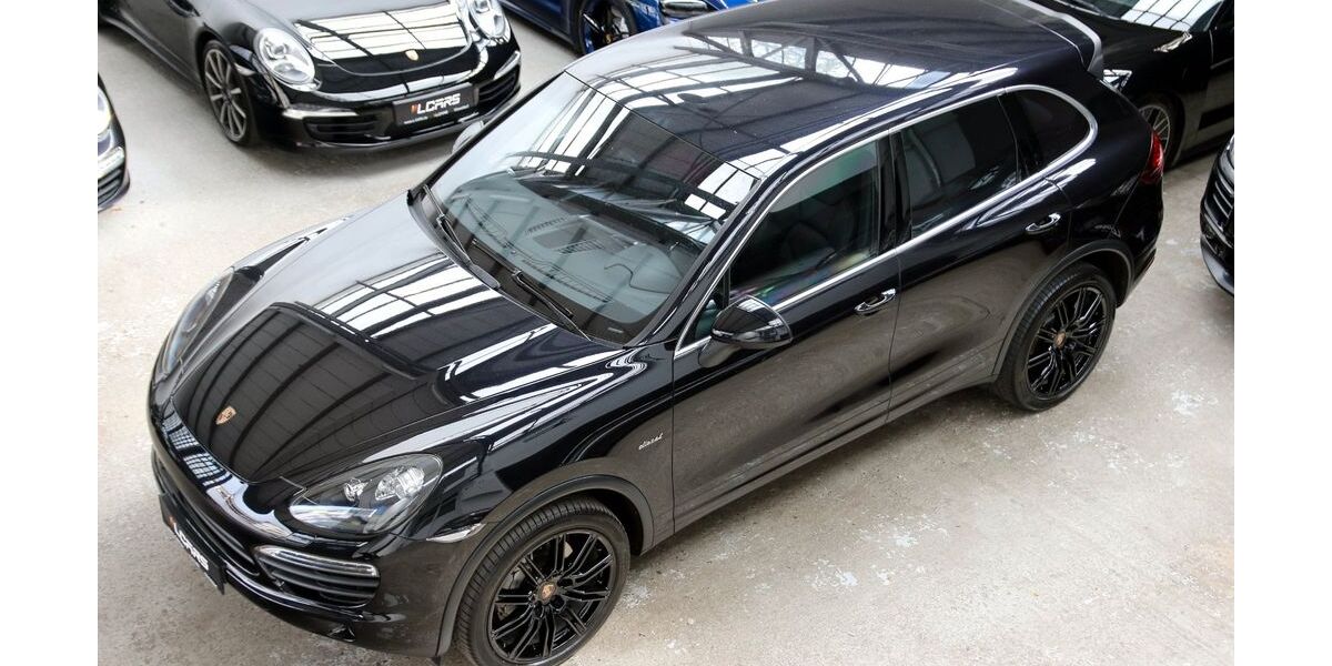 Porsche Cayenne 168.172 km 26.490 &euro; Düsseldorf 40237