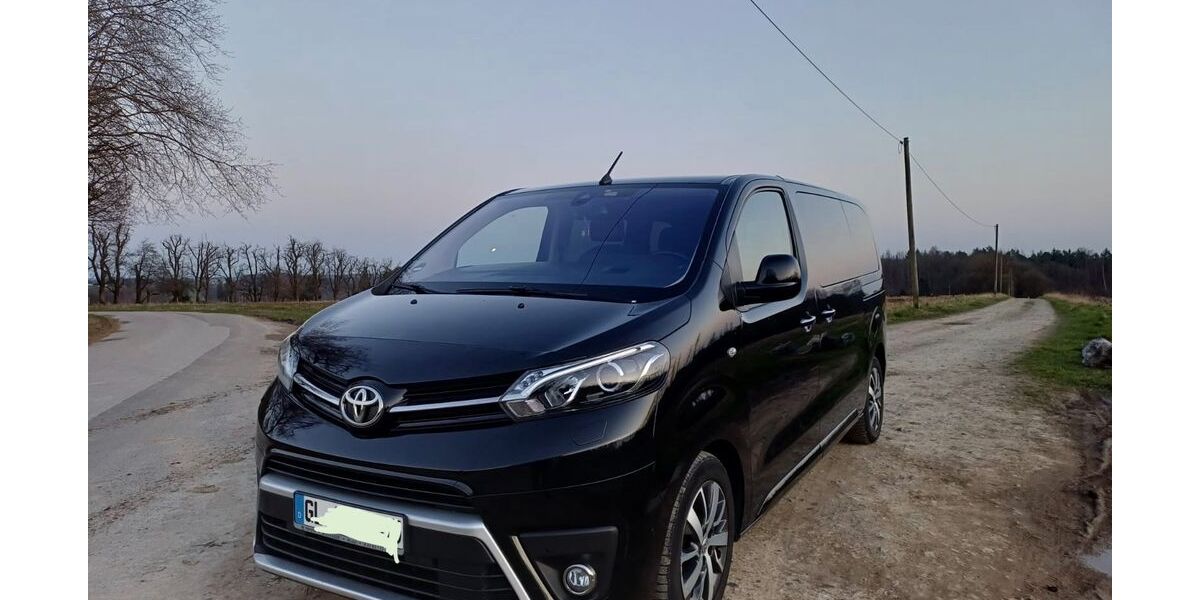 Toyota Proace (Verso) 95.000 km 32.500 &euro; Wermelskirchen 42929